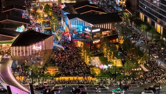 百年丹青遇上时代地标｜金茂大厦27周年携手吴昌硕纪念馆，以东方美学赋能商业想象(图9)
