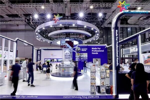 荷兰皇家菲仕兰专业乳制品携百年廸比克亮相24届国际焙烤展 全新鸳鸯系列多维度赋能客户(图1)